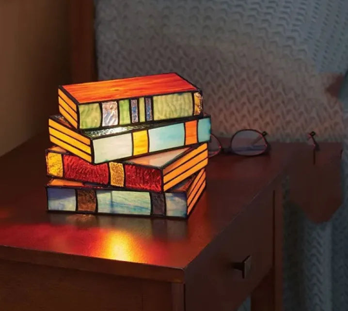 Stacked Books Lamp 📖