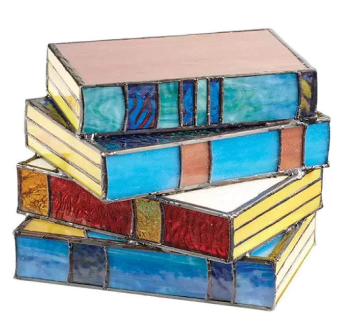 Stacked Books Lamp 📖