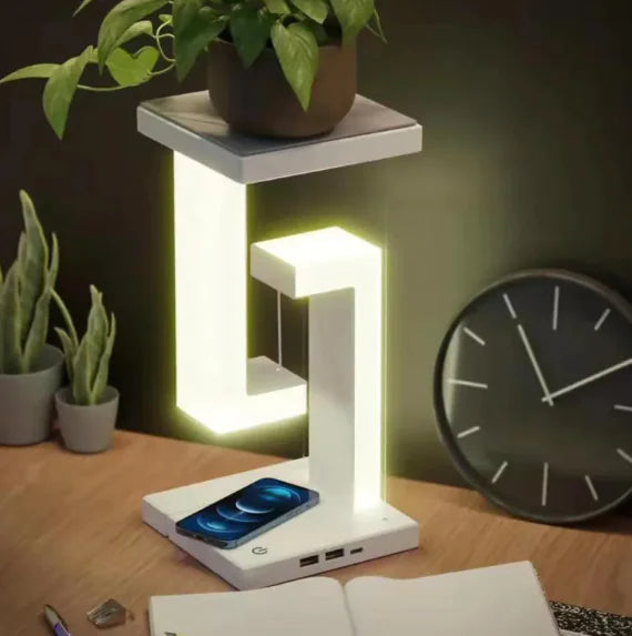 Waldo the Wireless Charging Lamp ⚡